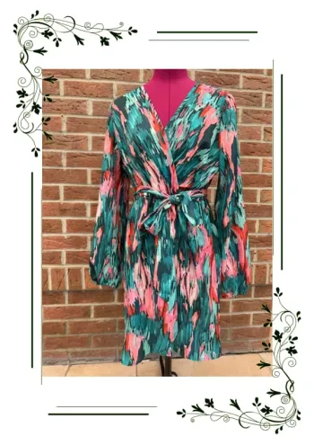 SHEIN Robe imprimée manches longues  bouffantes ceinturée