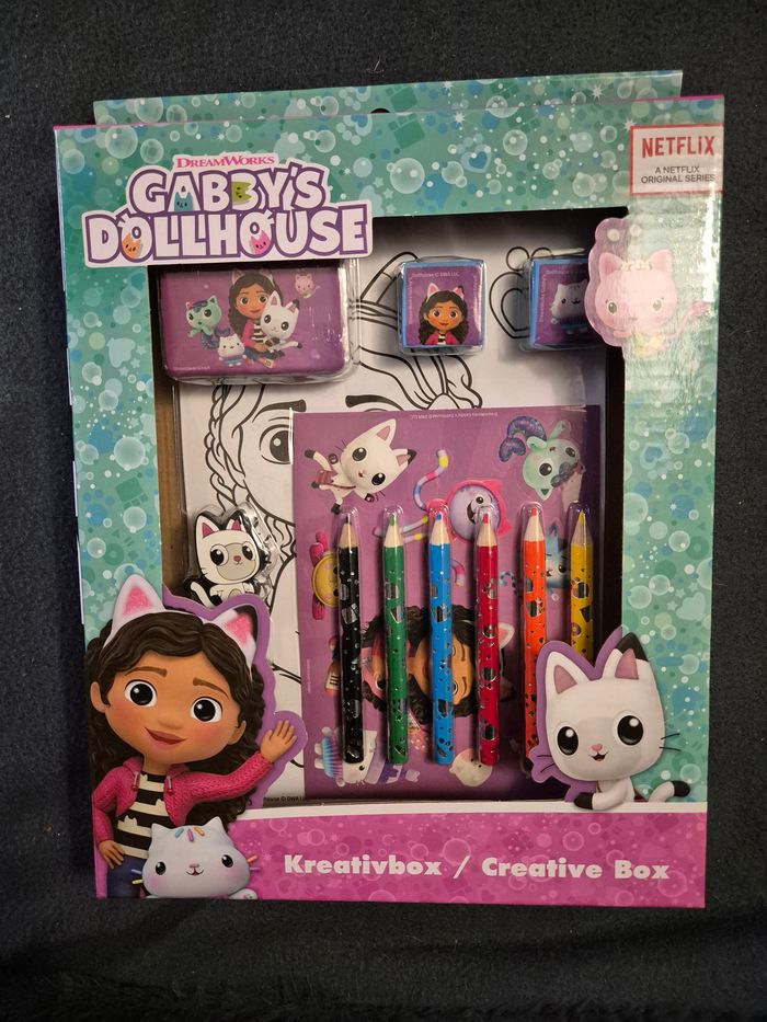 coloriage gabb's dollhouse - photo numéro 2