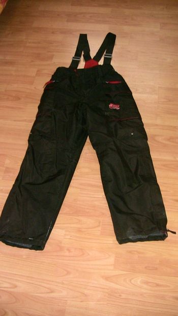Pantalon de ski ou snow Taille 14 ans skotone