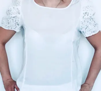 #Haut blanc, épaules en dentelle NEUF !#