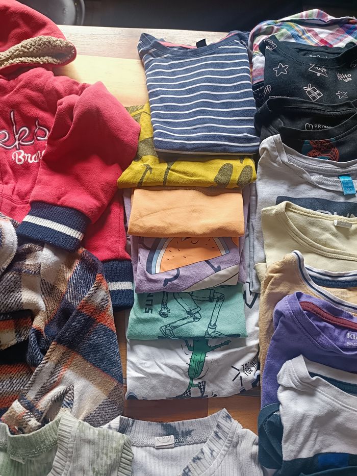 Lot 30 vêtements garçon 3 ans - photo numéro 5