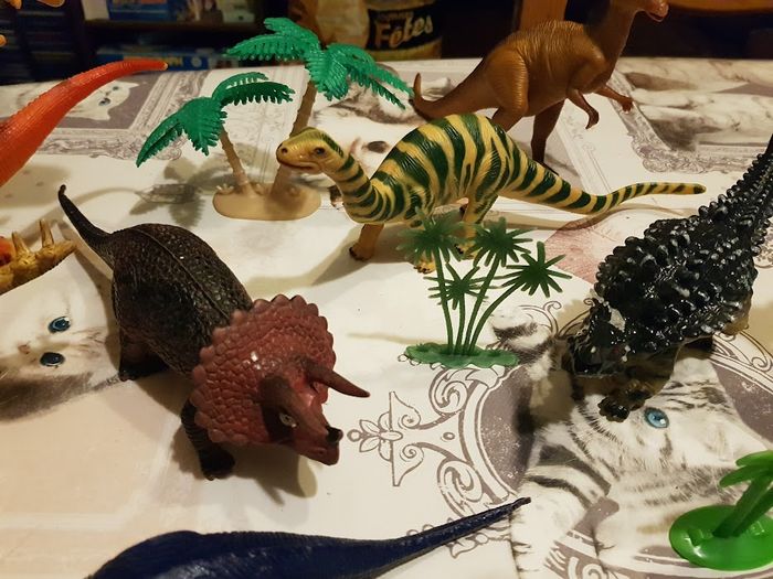 Lot figurine dinosaure Simba Ptéranodon Stégosaurus Delta Sport T-rex - photo numéro 8