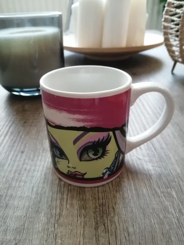 Tasse enfant "Monster high"