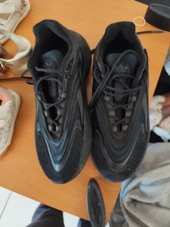 Adidas noire