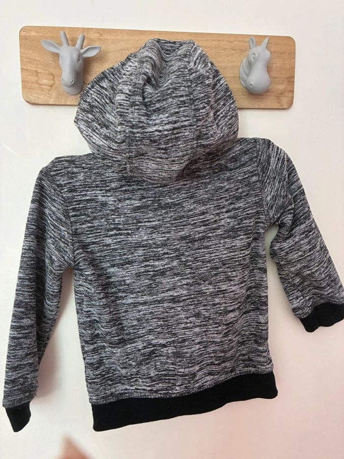 Lot 2 vestes à capuches chaudes,18/24 mois. - photo numéro 7