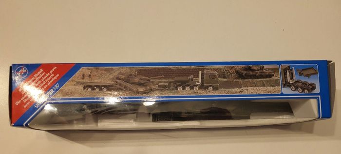 Porte engin avec char miniature 1/87 SIKU - photo numéro 4