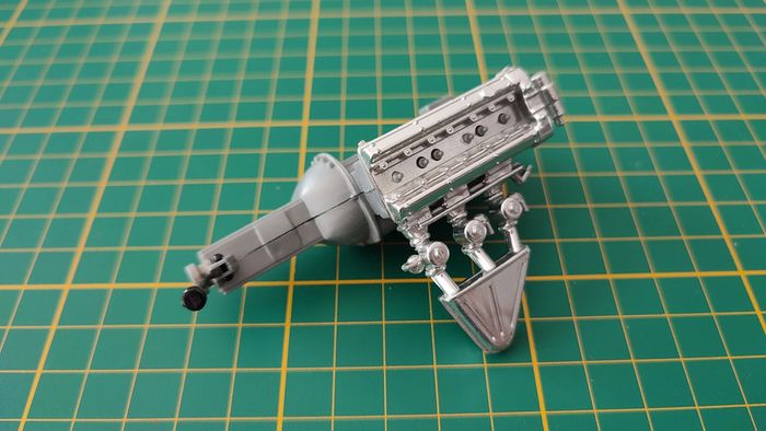 Moteur pièce détachée miniature jaguar type E 1961 1/18 burago #B38