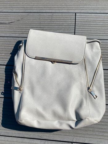 sac à dos style gris beige