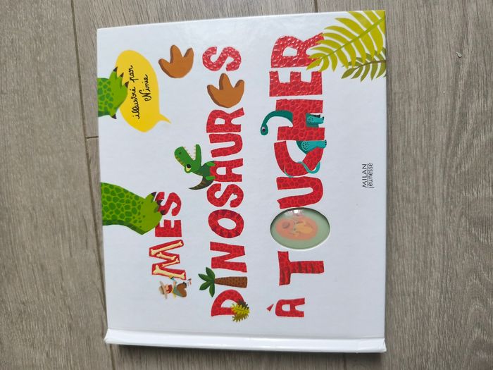 Livre : Mes dinosaures à toucher