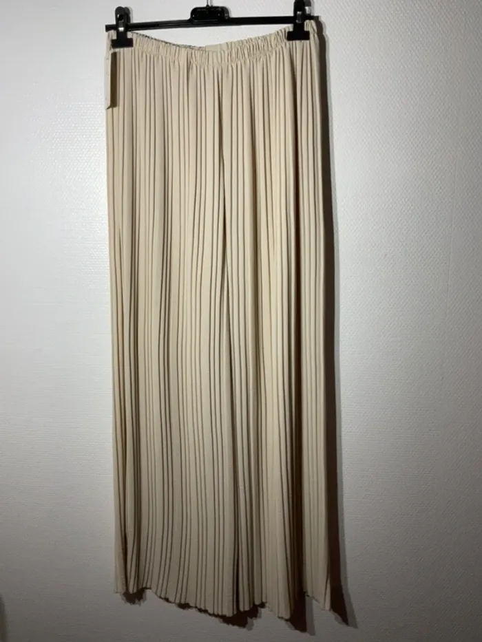 Pantalon large plissé femme taille unique (46-54)- rzfashion - neuf avec étiquette - photo numéro 3