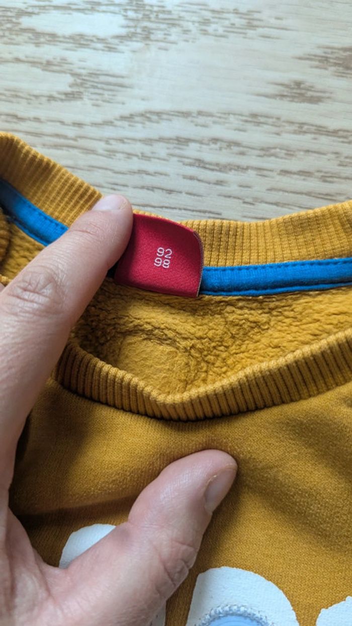 Pull jaune moutarde avec les yeux - photo numéro 3