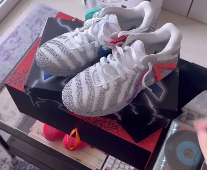 Nike Ja 3 Light Show taille 50,5 - photo numéro 3