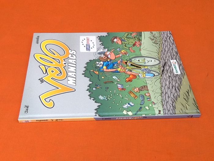 Jean-Luc Carrera / Alain Julié Les Vélo Maniacs Tome 6 - photo numéro 8