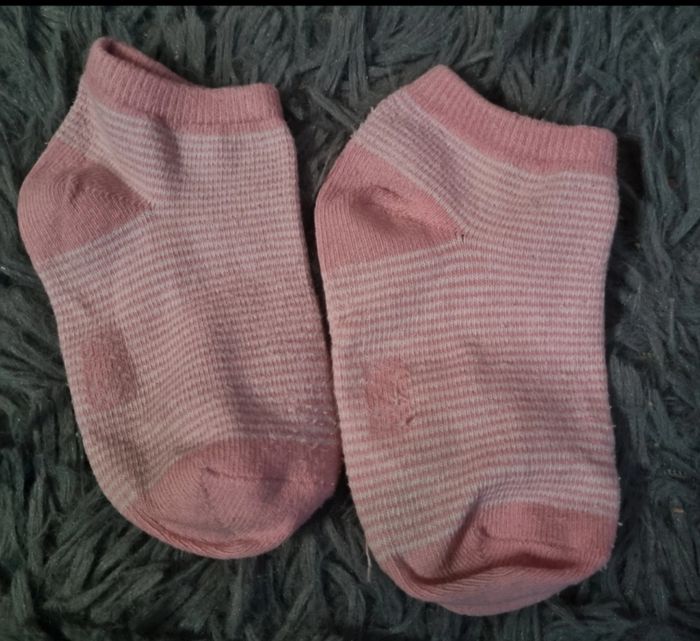 Lot chaussettes 23-26/27-30 et culottes 2-3ans - photo numéro 4