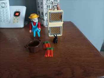 Figurine plus clapier à lapin Playmobil
