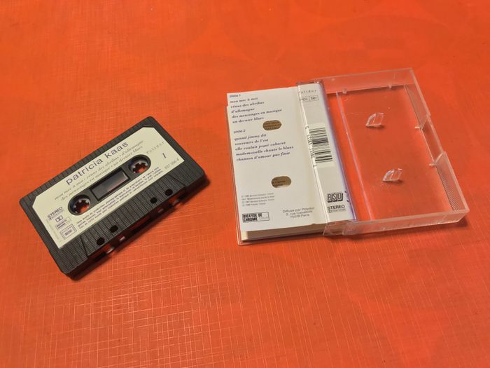 Cassette audio  Patricia Kaas mademoiselle chante (1988)  Polydor 837 3564 - photo numéro 5