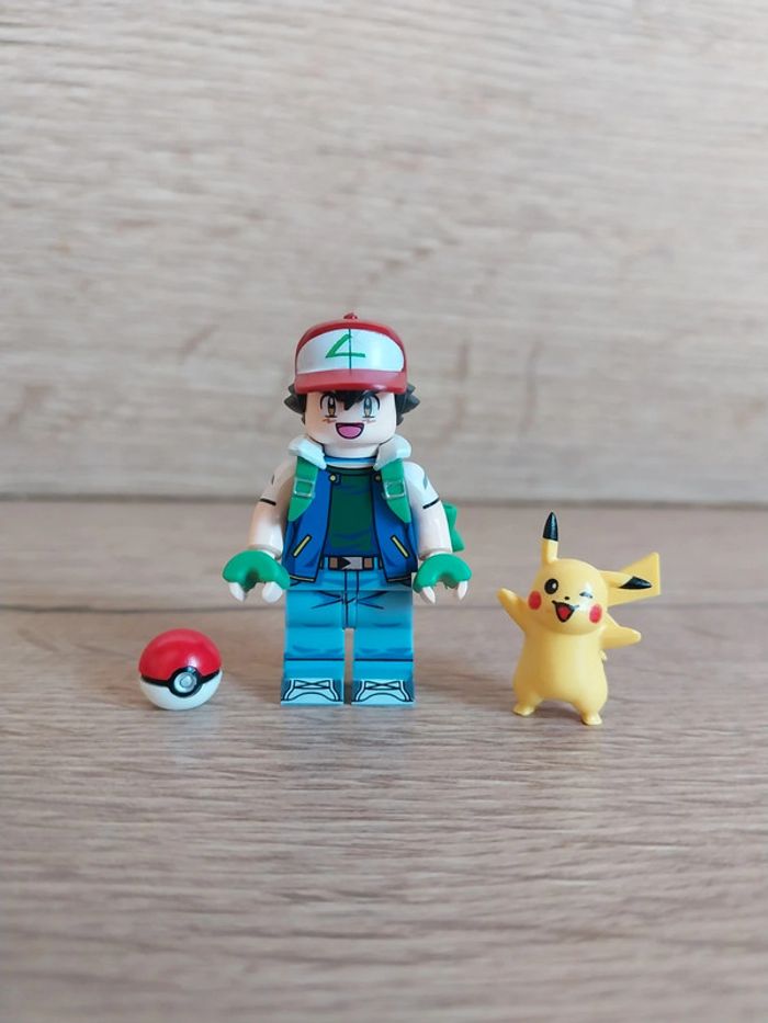 Figurine type lego Sacha avec Pikachu Pokemon - photo numéro 2