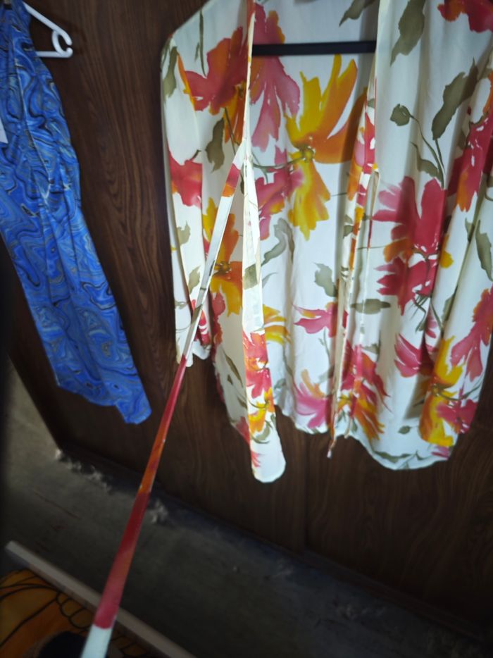 Blouse/kimonos en voile jaune taille 48 - photo numéro 2