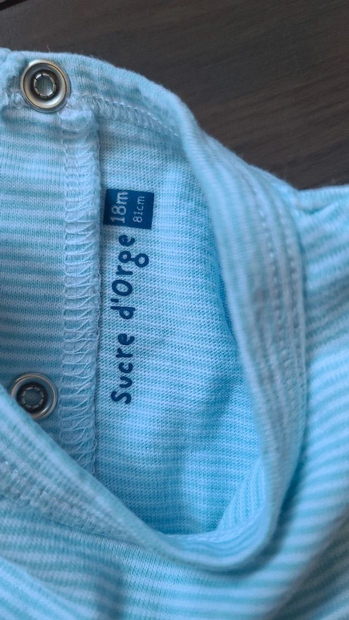 Salopette + t-shirt - photo numéro 9