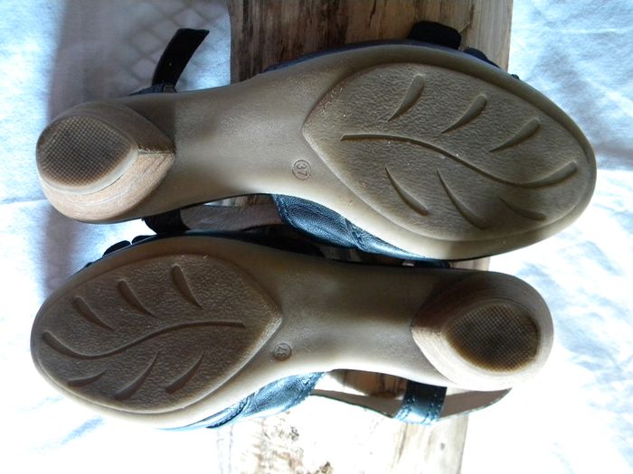 Jolies sandales à brides , en cuir T37 Salamander - photo numéro 3