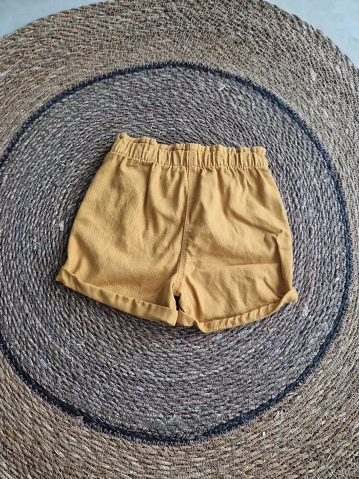 Joli short Gémo taille 24 mois - photo numéro 2