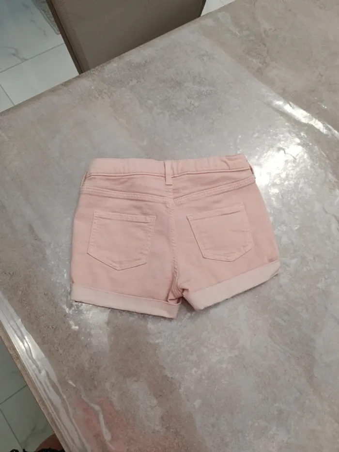 Short en jean rose pâle H&M 5 ans - photo numéro 3