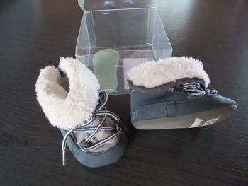 Chaussures / chaussons garçon Obaïbi 6 / 12 mois comme neuves