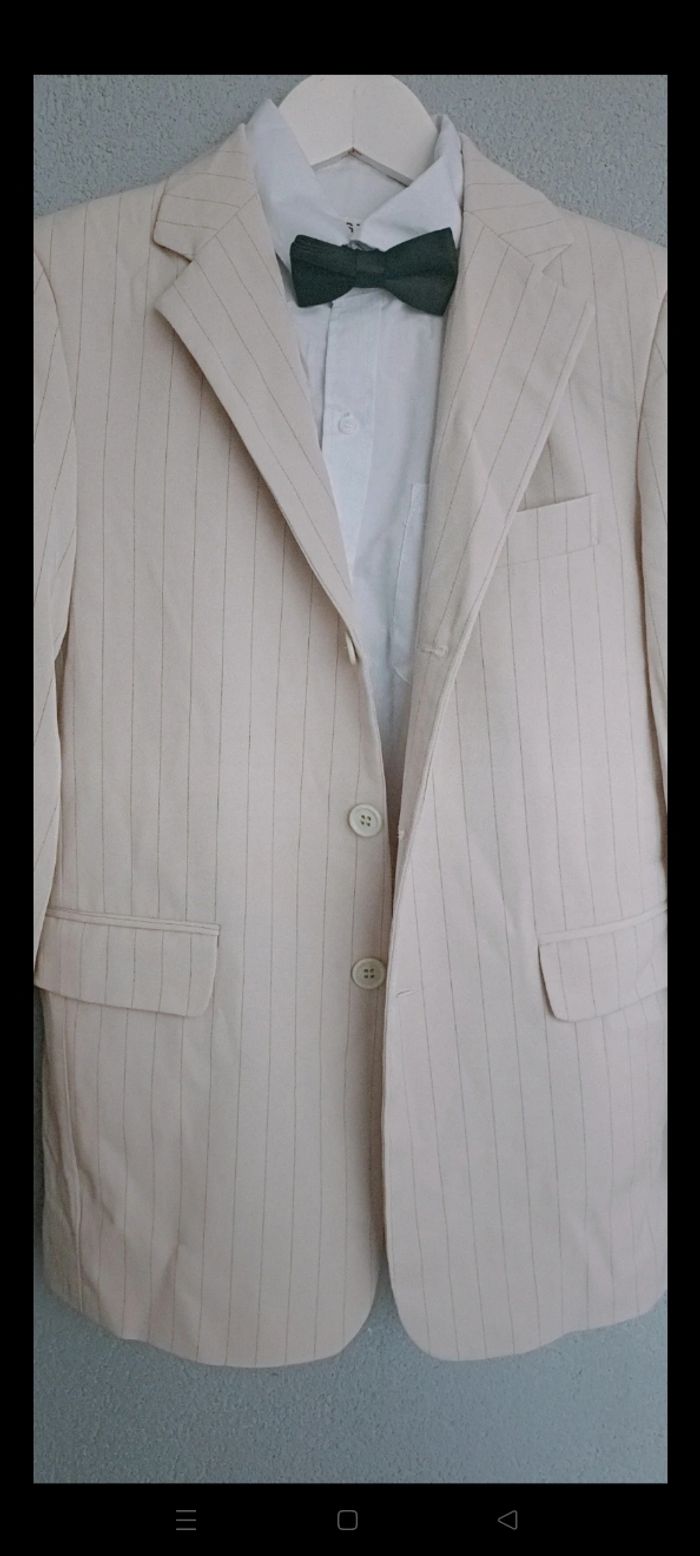 Costume complet veste chemise pantalon et noeud papillon taille 14 ans