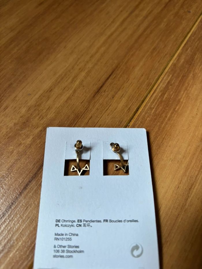 Neuf boucles d’oreilles doré et pierres noires / & Other Stories - photo numéro 2