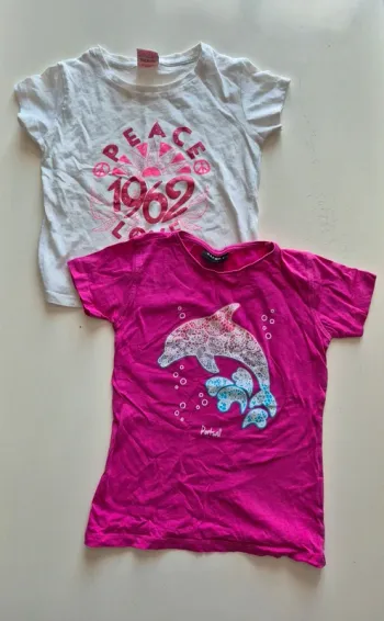 👧 T-shirts × 2