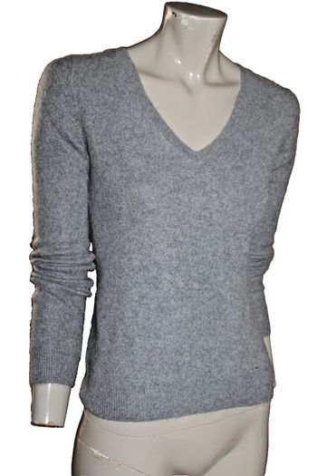 pull fin col v 100%cachemire marque agua cashmere taille indiquée XS = 34/36