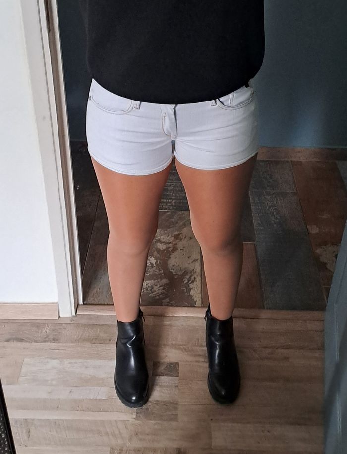 Short en jean bleu clair femmes Le Temps Des Cerises taille 35 - photo numéro 2