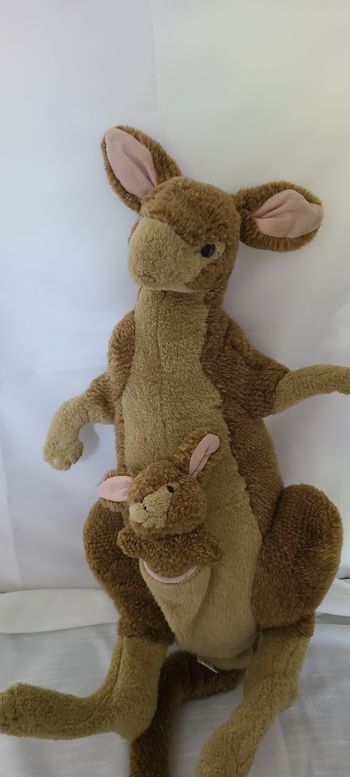 peluche kangourou pattes arrières articulés eluz