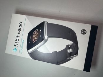 Fitbit versa lite