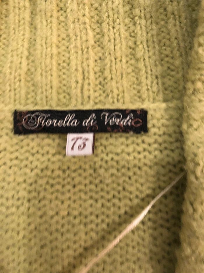 Joli pull taille 3 - photo numéro 6