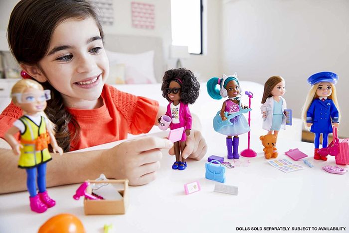 Barbie Chelsea se déguise en Pilote - photo numéro 4
