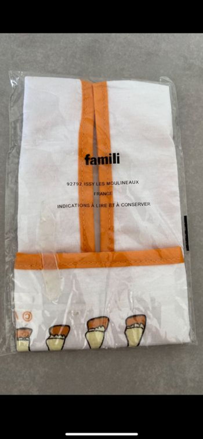 Bavoir Sophie la girafe Neuf - photo numéro 3