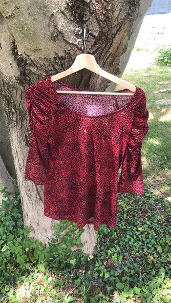 Blouse rouge léopard