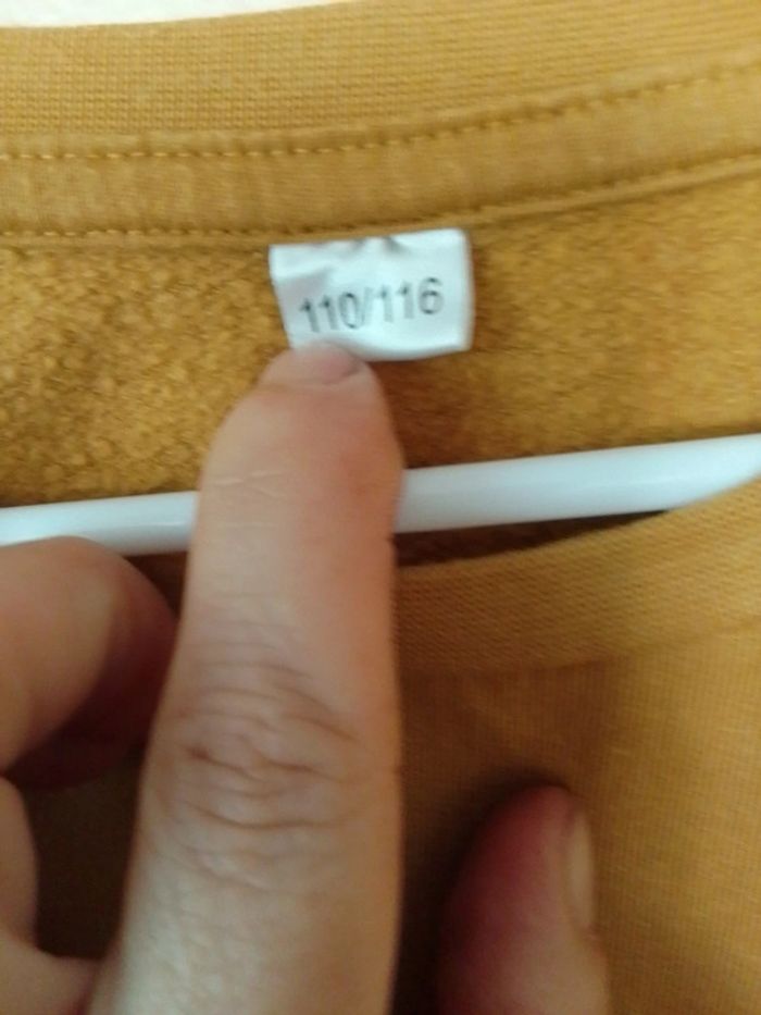 Pull 110/116 - photo numéro 2