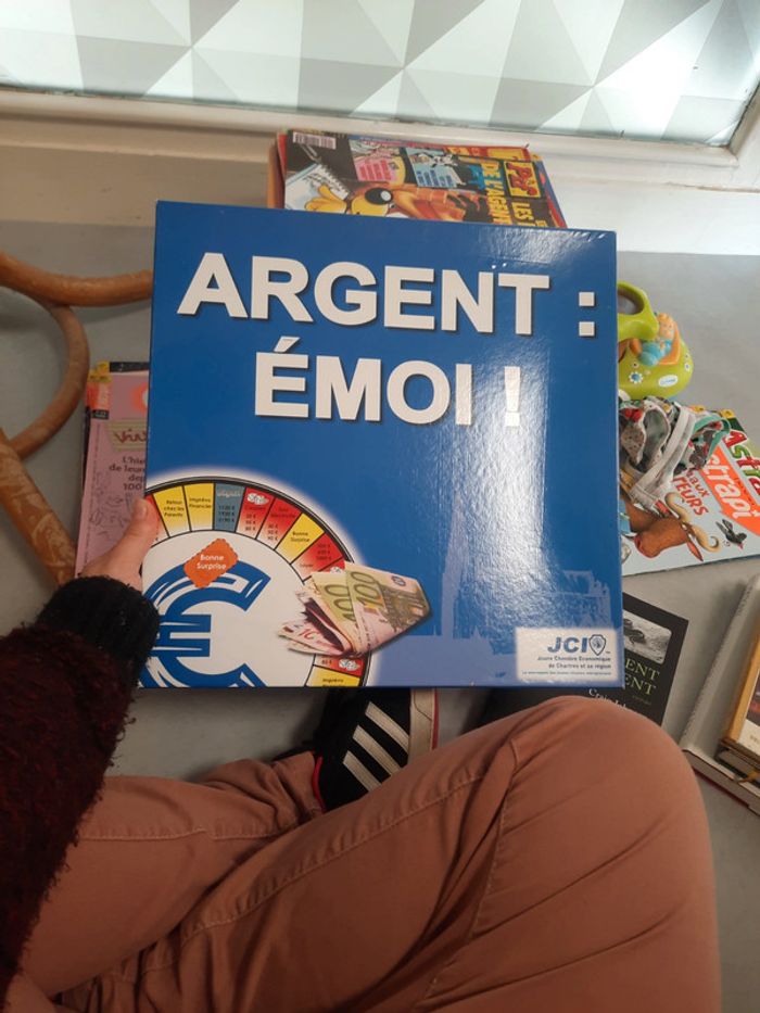 Argent : emoi !