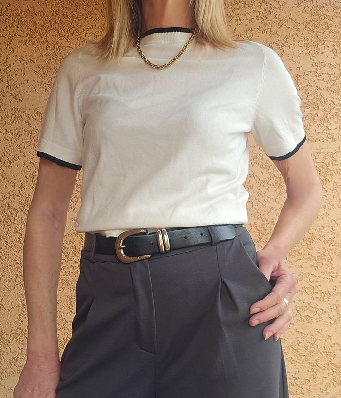 📌 Haut / Pull en Maille Fine manches courtes