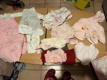 Lot de vêtements bb taille 3 mois