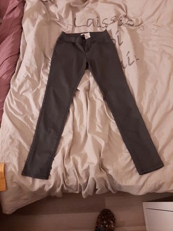 Pantalon Camaïeu gris
