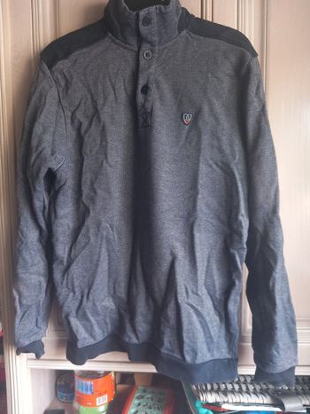 Pull col montant taille M Yacht collection