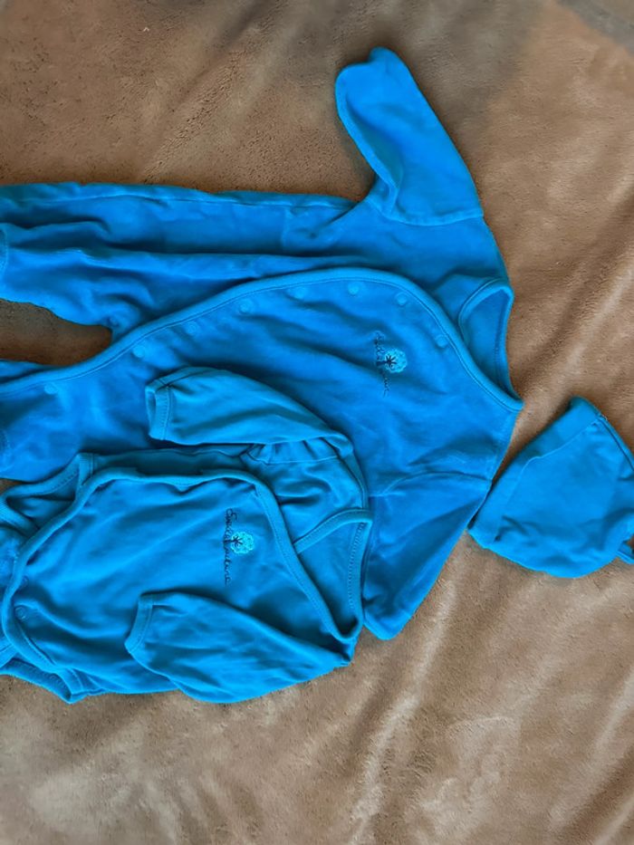 Ensemble pyjamas grenouillère bodie et bonnet - photo numéro 3