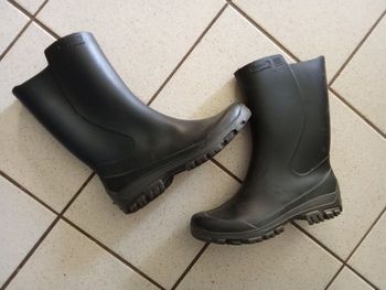 Bottes noires garçon marque soloniac taille 33,34, pluie, automne