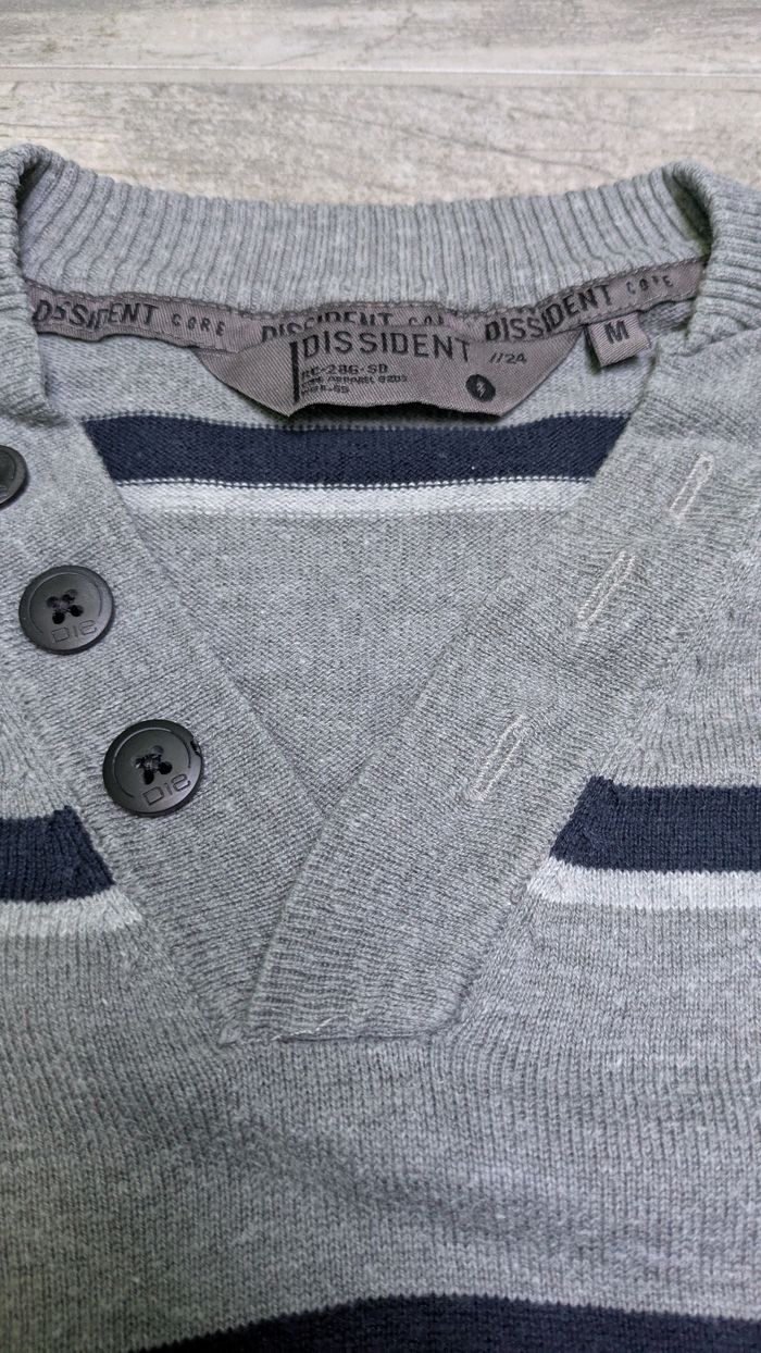 Pull col v - photo numéro 3