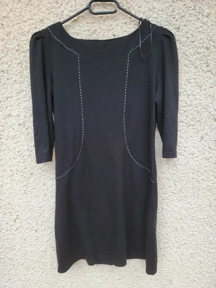 Robe noire longue pour l'été chic tendance old money élégant vintage