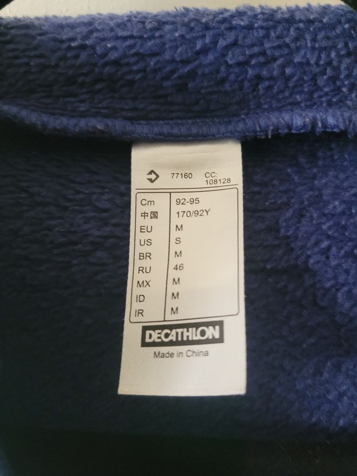 Gilet polaire Quechua bleu marine M – à capuche, matelassé chaud et léger - photo numéro 4