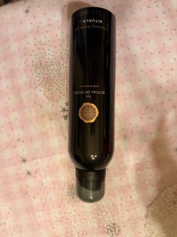 Mousse de douche Rituals of oudh